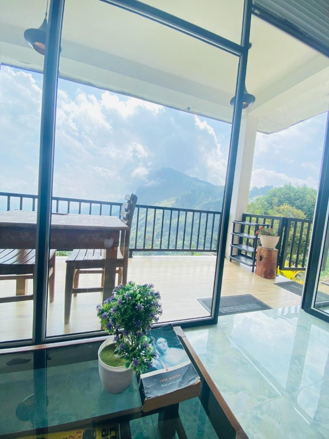 Two Rock Vista Hotel เอลลา ภายนอก รูปภาพ